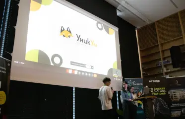 Weband at DigiHack 1.0 - Supporting young talents